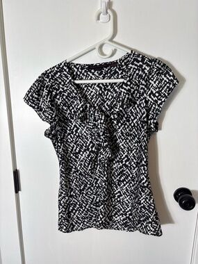 Hayley Matthews Black White Ruffle Blouse Size Large Workwear Top